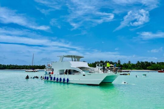 Private Catamaran Cruise with Slide & unlimited drinks